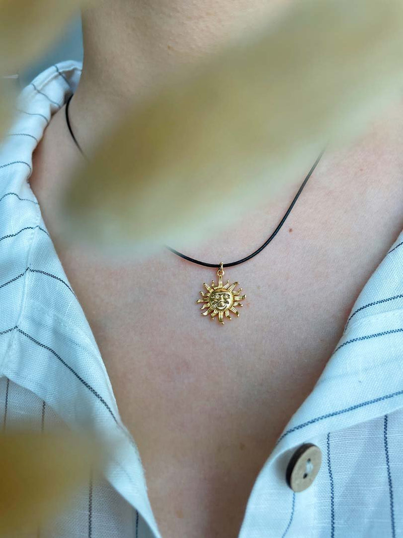 Cozinen Sun Design Necklace